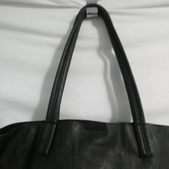 VICTORIA'S SECRET | Tote With Single Button Closure Top | Side Pocket - Picture 10 of 16